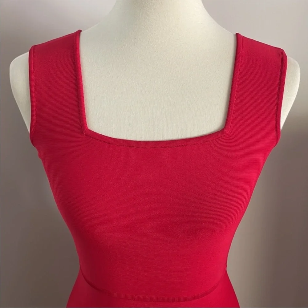 BCBGMaxAzria Izella 💋 ❤️ Red Strappy Fit and Flare Dress Small - Picture 6 of 11